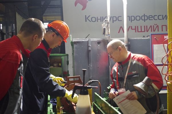 «ЛокоТех» выбрал лучших работников локомотиворемонтных заводов 2019 года