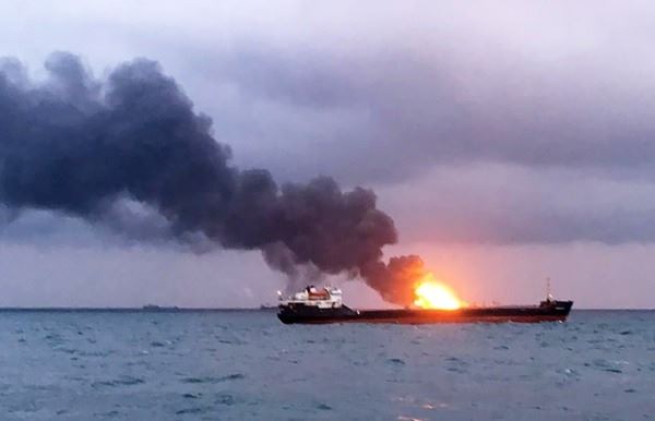 Спустя 10 месяцев 10 моряков сгоревших танкеров начнут искать вновь